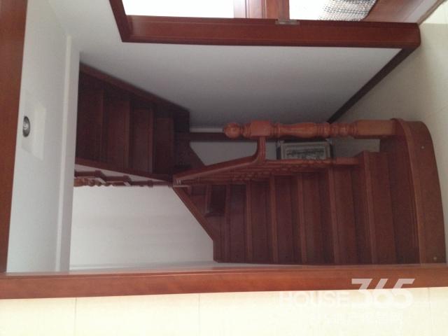 府翰苑空中花园洋房装修45万未住实际270平低