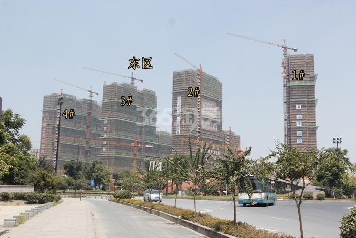华元欢乐城项目东区1—4号楼施工进程图（2015.8）