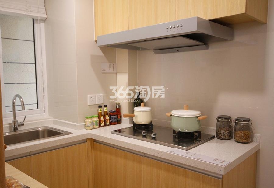 阳光城翡丽湾A5户型88.52方实体样板房——厨房