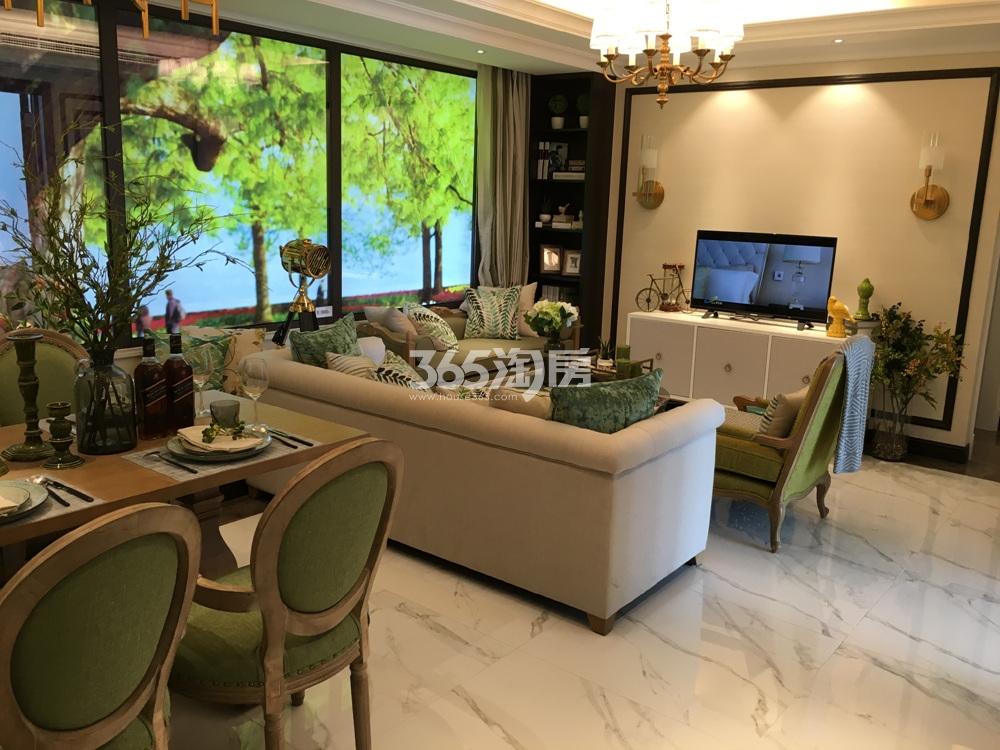 碧桂园西江月89方（D户型）样板房---客餐厅